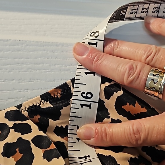 Beachsissi Bathing Suit Top - Picture 5 of 11